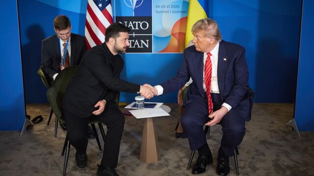 © Фото : Пресс-служба президента Украины Трамп обещал Зеленскому оружие, ВСУ умножают потери,
