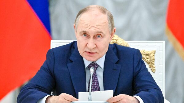 Президент Владимир Путин провел совещание по вопросам социально-экономического развития новых субъектов РФ