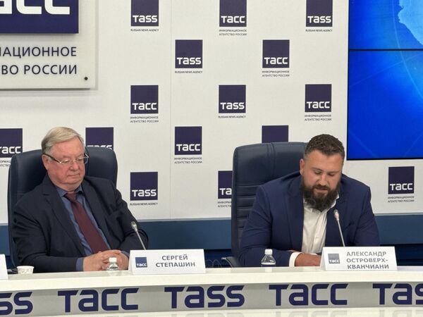 Сергей Степашин: Нас объединяет не борьба против чего-то, а общая сцена в гуманитарной сфере Сергей Степашин: Нас объединяет не борьба против чего-то, а общая сцена в гуманитарной сфере