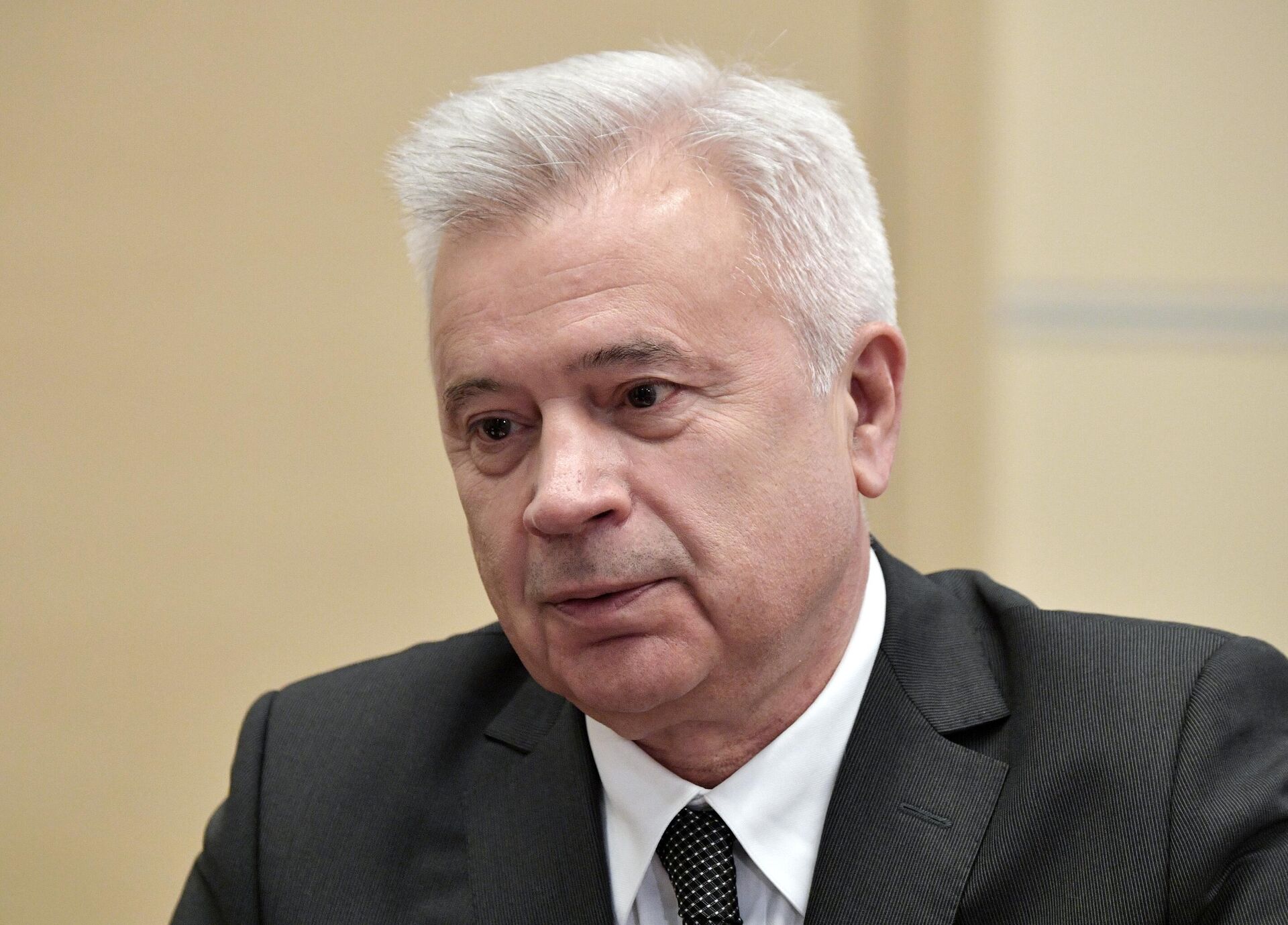 Президент РФ В. Путин встретился с главой ПАО Лукойл В. Алекперовым Президент РФ В. Путин встретился с главой ПАО Лукойл В. Алекперовым - РИА Новости, 1920, 03.07.2025