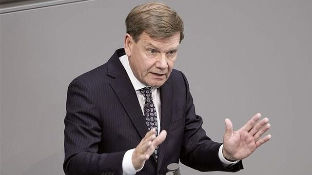 Типичный русофоб поневоле. Незаметные лица безликого главы МИД ФРГ Йоханна Вадефуля