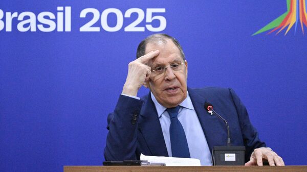 Пресс-конференция главы МИД РФ С. Лаврова на XVII саммите БРИКС Пресс-конференция главы МИД РФ С. Лаврова на XVII саммите БРИКС