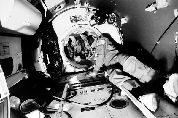 Союз-Аполлон: рукопожатие в космосе