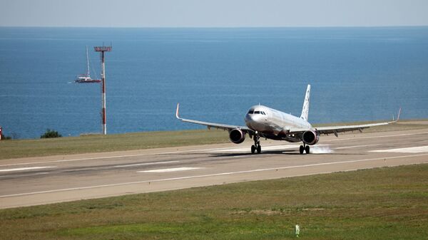 Прибытие первого рейса в аэропорт Геленджика после возобновления работы