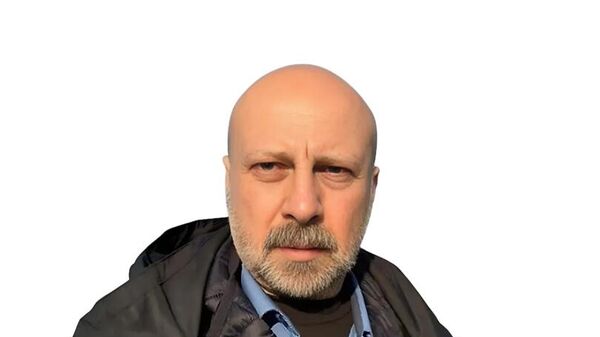 Роман Гусаров