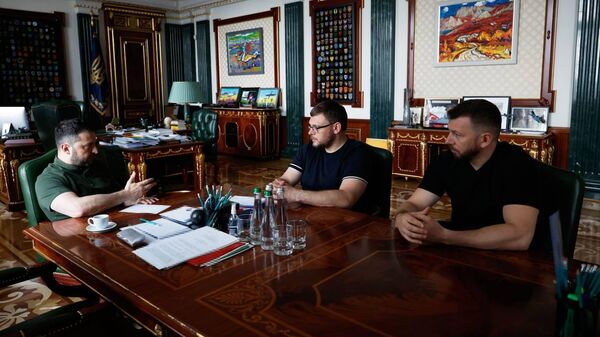 Владимир Зеленский, Семён Кривонос и Александр Кривенко 