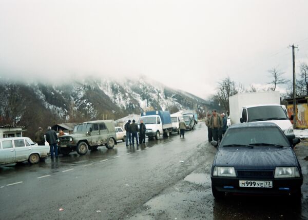 ТрансКАМ пережидает лавины. 2005 год