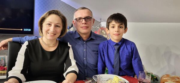 Наталия и Сергей с сыном Наталия и Сергей с сыном