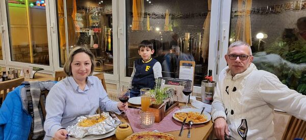 Семья на выходных Семья на выходных