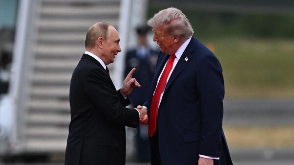 Встреча президентов России и США на Аляске Встреча президентов России и США на Аляске