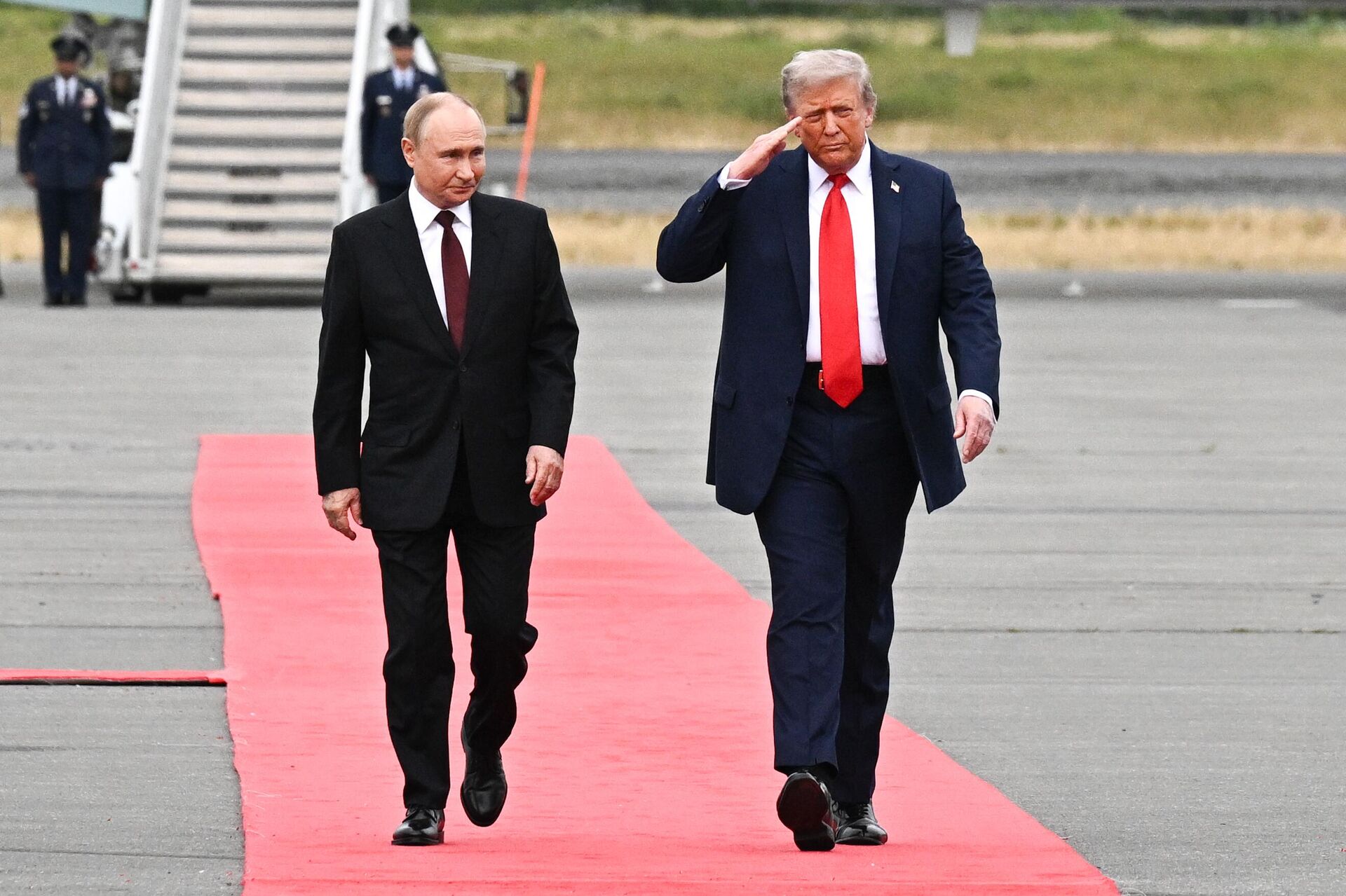 Встреча президентов России и США на Аляске - РИА Новости, 1920, 16.08.2025