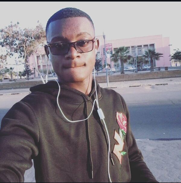 Гомес в Анголе