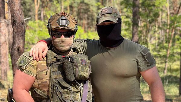 Пума и Граница в лесу