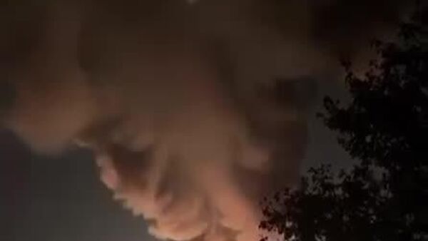 Момент детонации на Павлоградском химическом заводе этой ночью