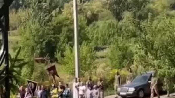 В Ровенской области ТЦК забрал священника с кладбища после отпевания ВСУшника