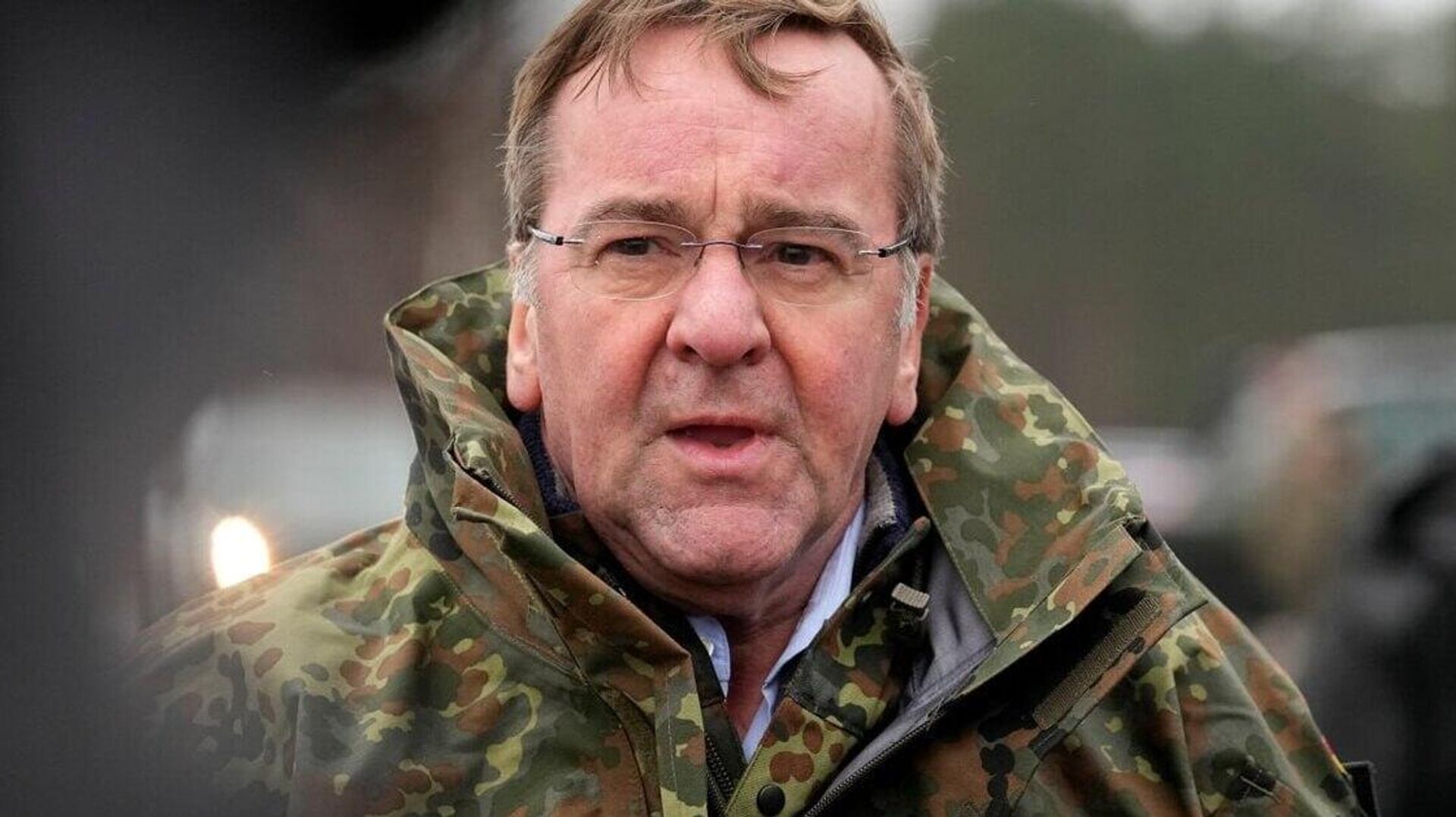 Министр обороны Германии Борис Писториус раскритиковал заявления президента Еврокомиссии Урсулы фон дер Ляйен о планах развертывания многонациональных сил на Украине - РИА Новости, 1920, 15.10.2025