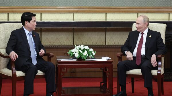 Официальный визит президента Владимира Путина в Китай