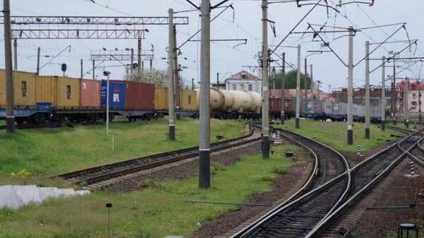 По мере продвижения российской армии к Славянску фиксируется всё больше признаков подготовки города к эвакуации