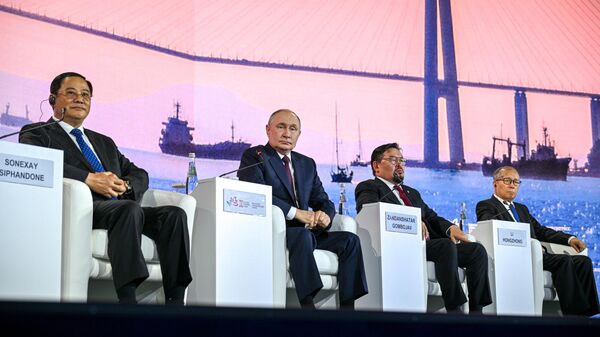 ВЭФ-2025. Пленарное заседание