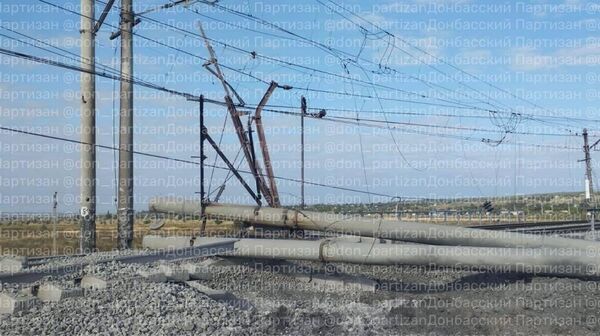 Удар РСЗО Торнадо-С по железнодорожной инфраструктуре в районе Славянска