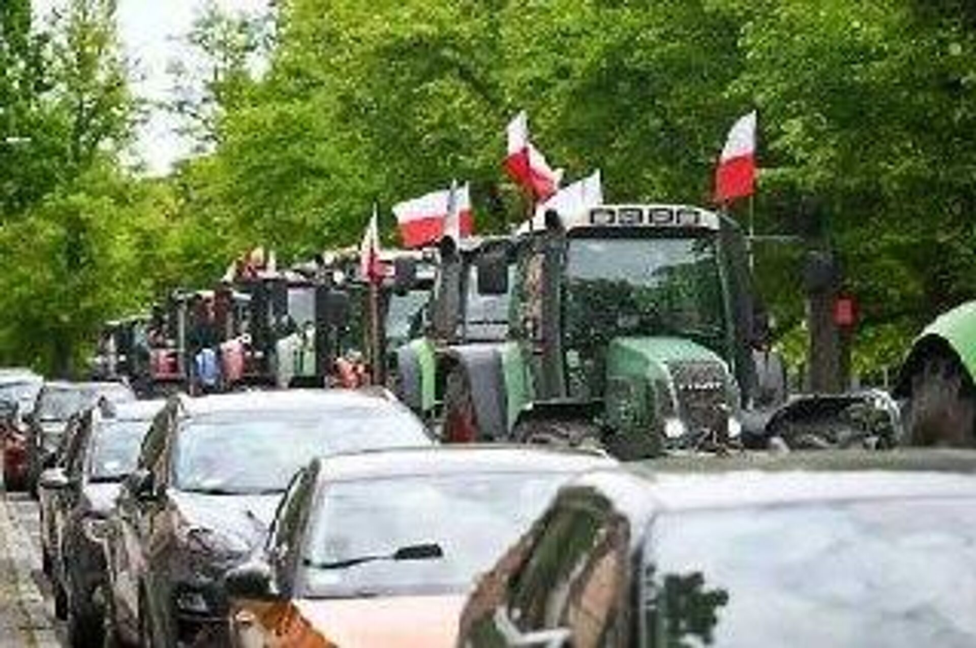 Польские аграрии вновь перекрыли движение через границу с Украиной - РИА Новости, 1920, 07.09.2025