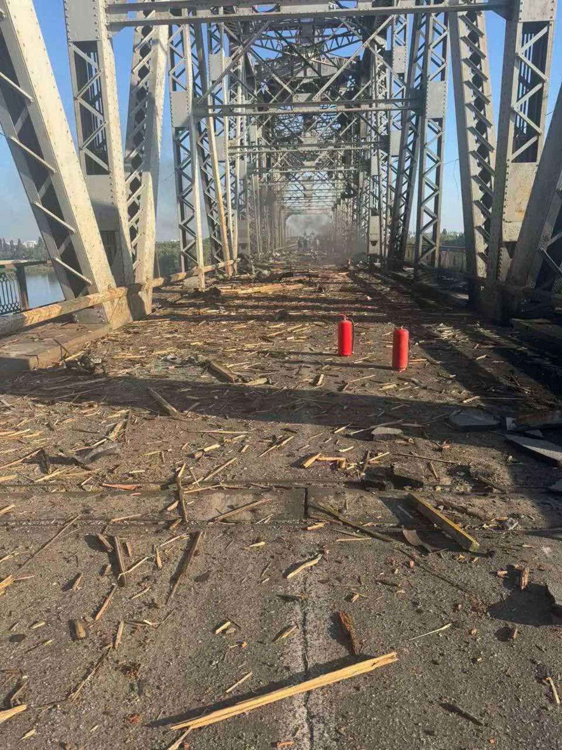 Из Украины присылают фотоотчёты с мест ночных ударов - РИА Новости, 1920, 07.09.2025