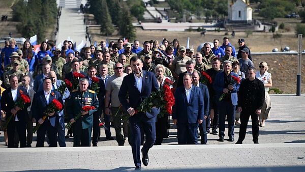 Празднование 82-й годовщины освобождения Донбасса на Саур-Могиле 8 сентября 2025 года Празднование 82-й годовщины освобождения Донбасса на Саур-Могиле 8 сентября 2025 года