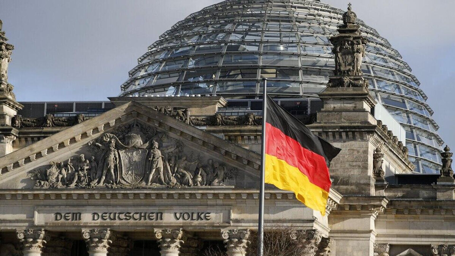 Немецкая правящая коалиция выступила против увеличения помощи Украине - РИА Новости, 1920, 09.09.2025