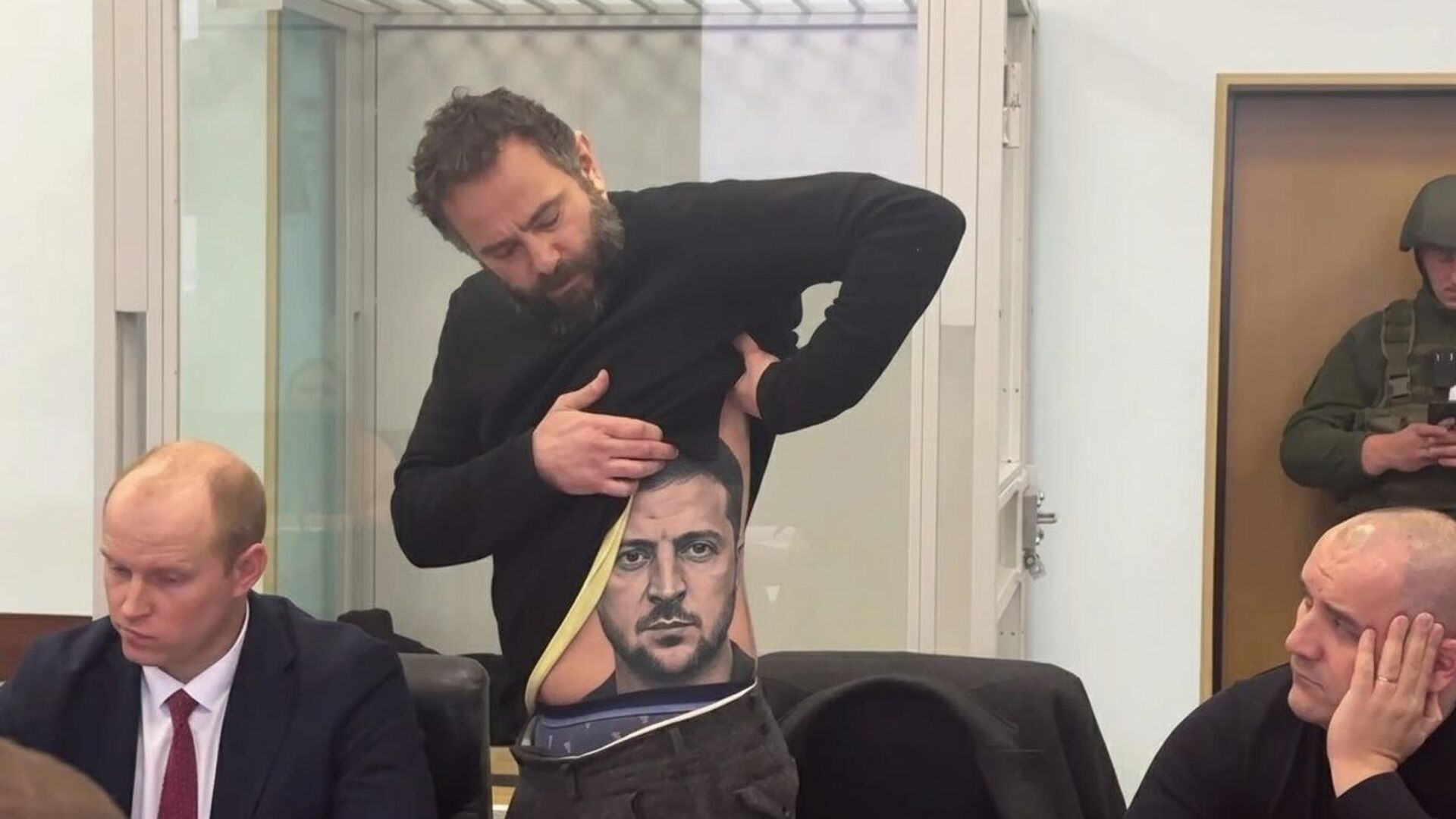 Александр Дубинский с татуировкой Зеленского, коллаж - РИА Новости, 1920, 09.09.2025