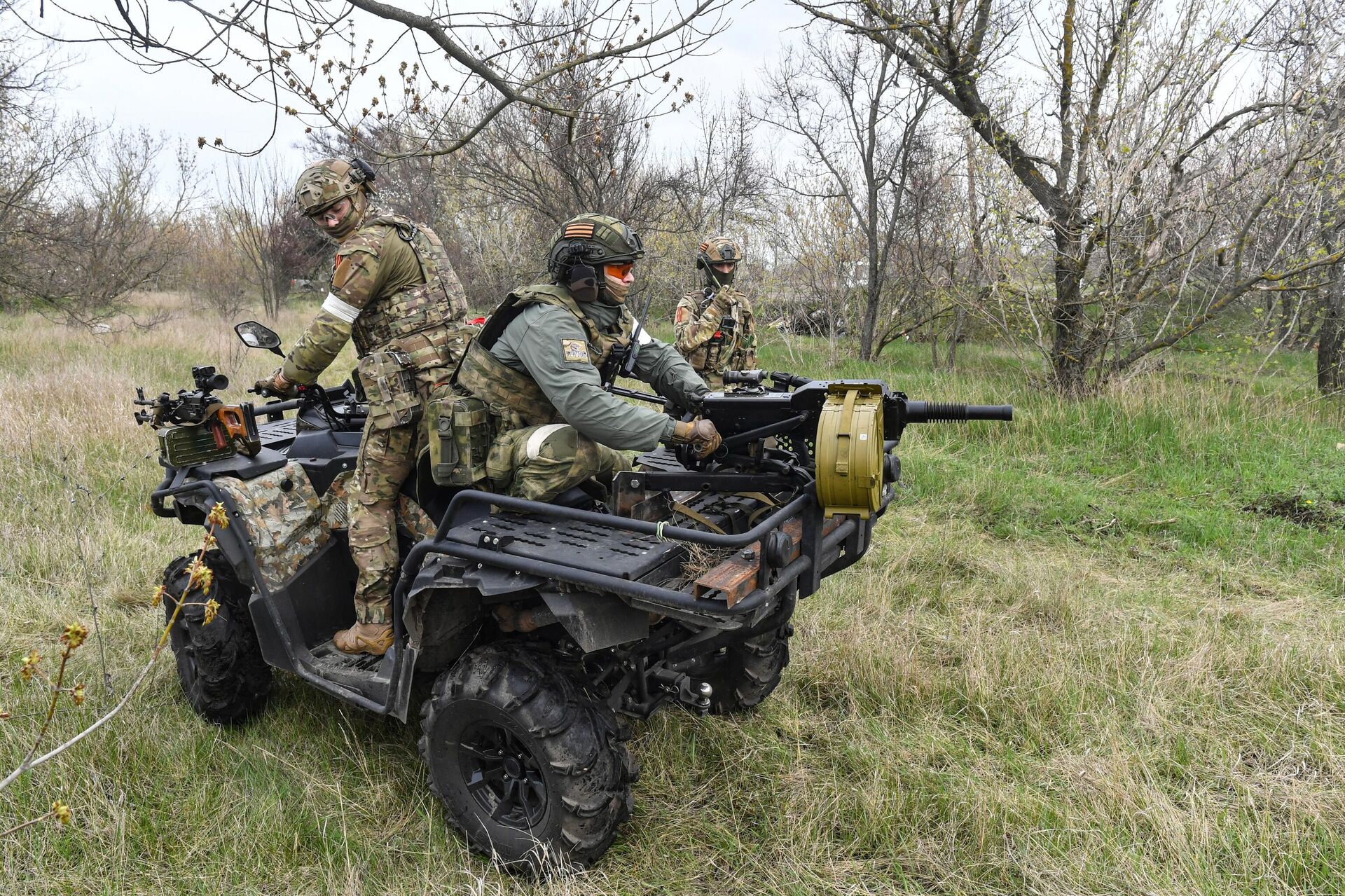 Подготовка штурмовых групп ВДВ на полигоне в южном секторе СВО - РИА Новости, 1920, 09.09.2025