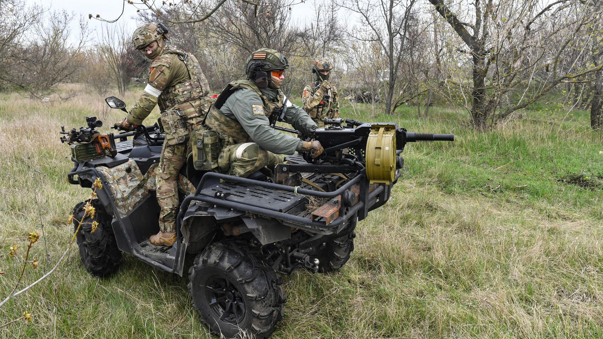 Подготовка штурмовых групп ВДВ на полигоне в южном секторе СВО - РИА Новости, 1920, 23.09.2025