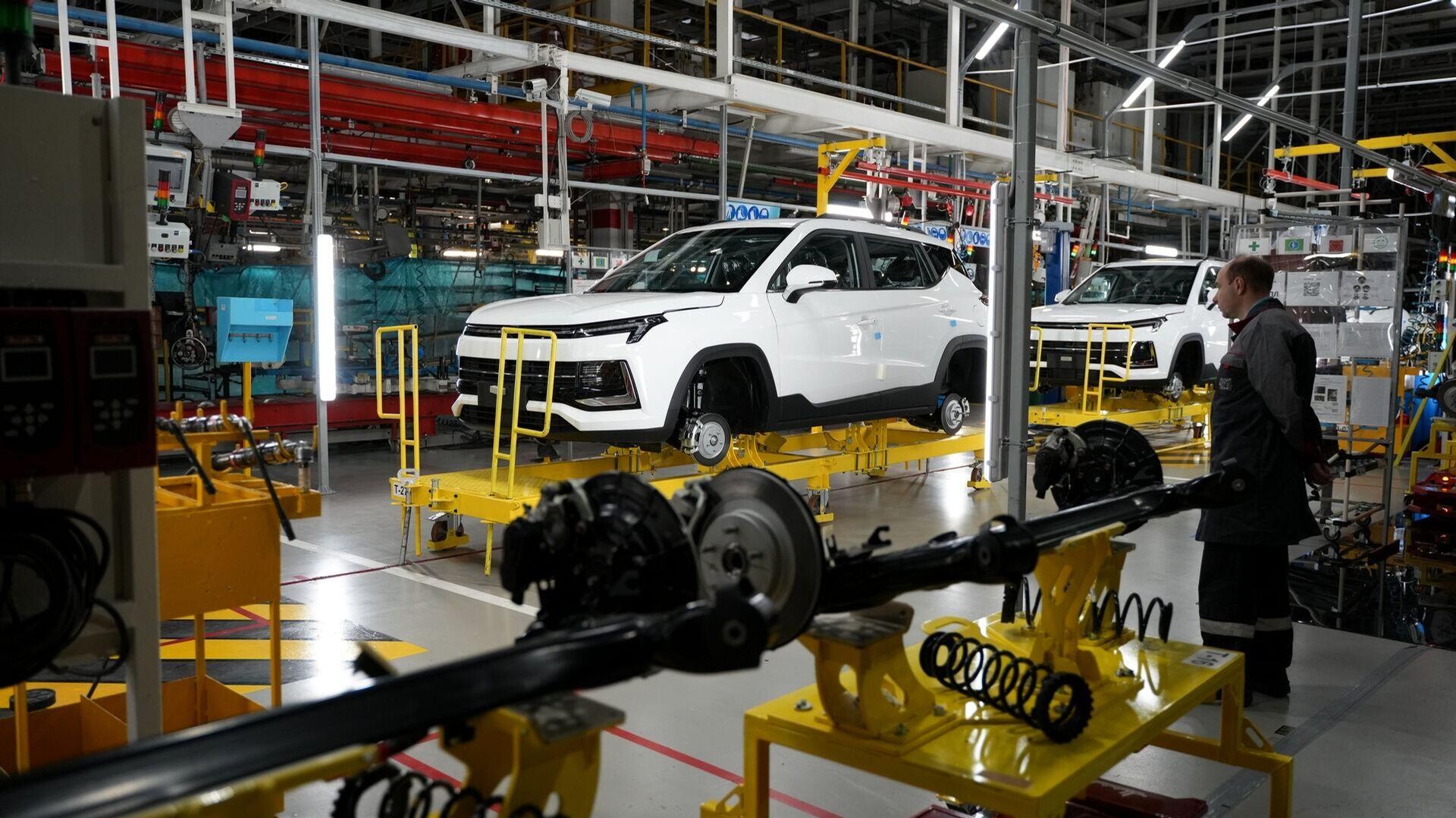 Сборка автомобилей Москвич 3 в Москве - РИА Новости, 1920, 09.09.2025