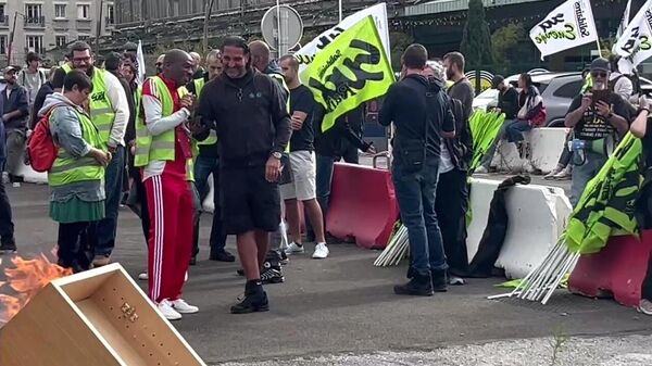 Протесты в Париже Протесты в Париже