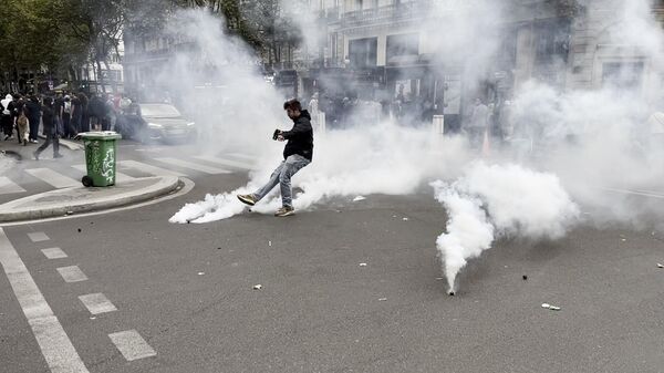 Протесты в Париже Протесты в Париже