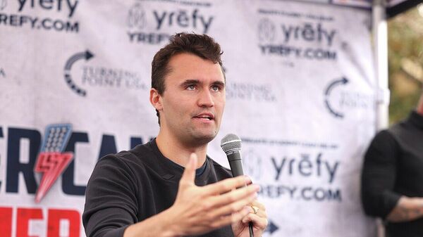 "Сила в обаятельной правде": Дмитрий Выдрин о феномене и трагической гибели Чарли Кирка