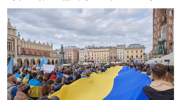 После разрешения на выезд из Украины тысячи молодых людей буквально хлынули в Польшу