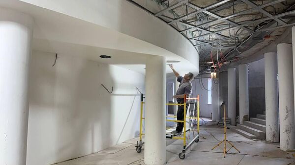 В Мариуполе продолжается восстановление драмтеатра В Мариуполе продолжается восстановление драмтеатра