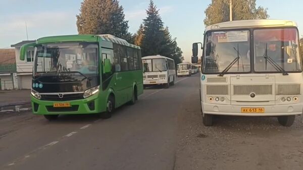 Более тысячи человек перевезли сотрудники Минтранса Курской области после вчерашнего ЧП в Орловской области, сообщил врио губернатора Александр Хинштейн