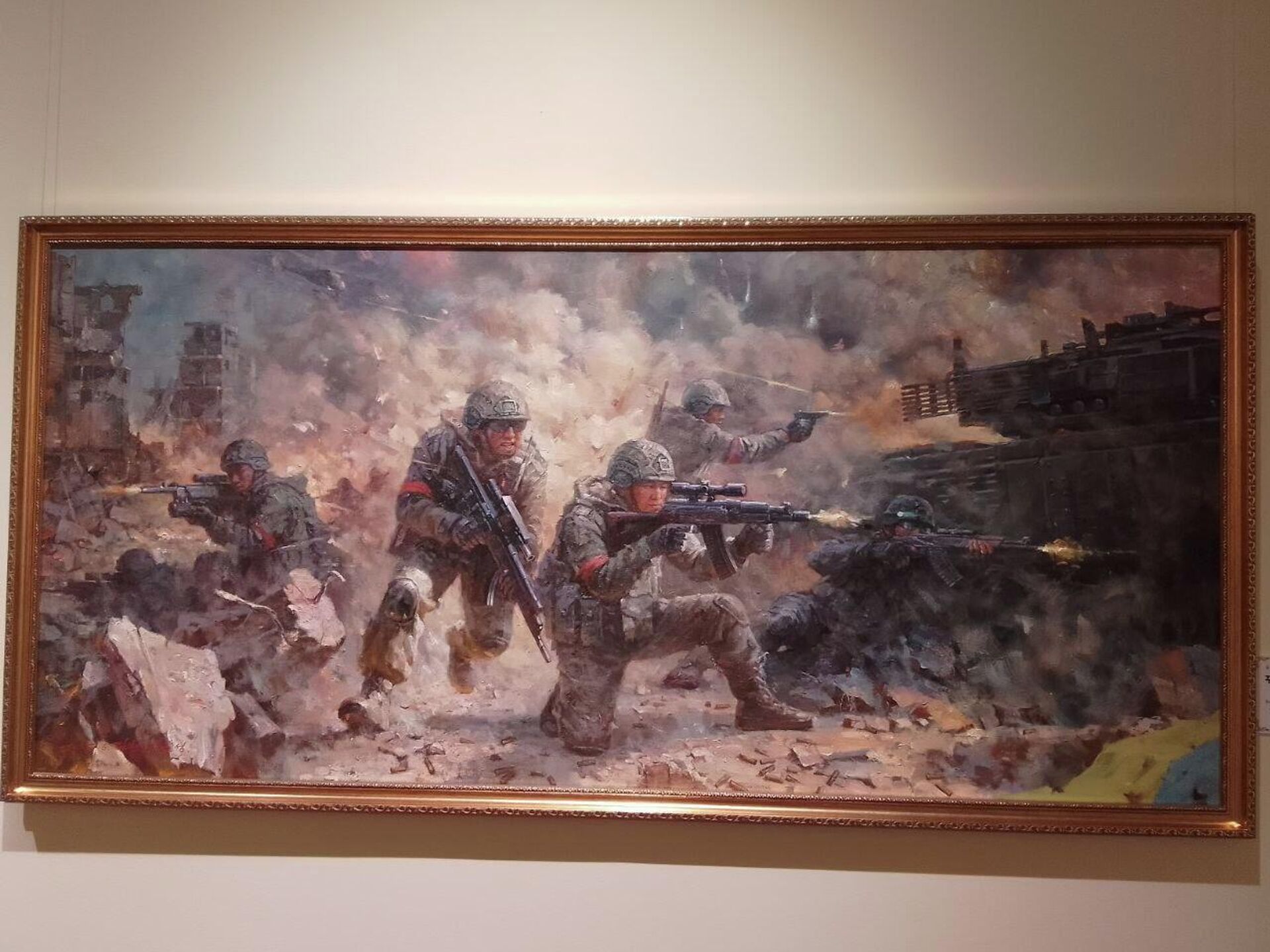 На выставке во Всероссийском музее декоративного искусства появились картины с бойцами КНДР - РИА Новости, 1920, 16.09.2025