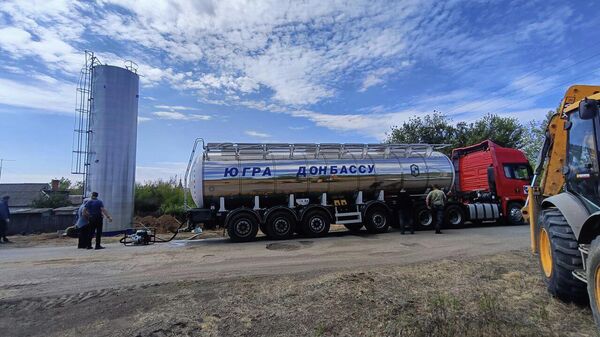 В ДНР запустили вторую водонапорную башню емкостью сто тысяч литров - она начала обеспечивать водой жителей поселка Грузско-Зорянское Горняцкого района Макеевки, — Денис Пушилин