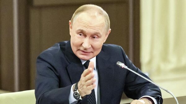 Президент Владимир Путин провел встречу с руководителями фракций политических партий в Госдуме РФ