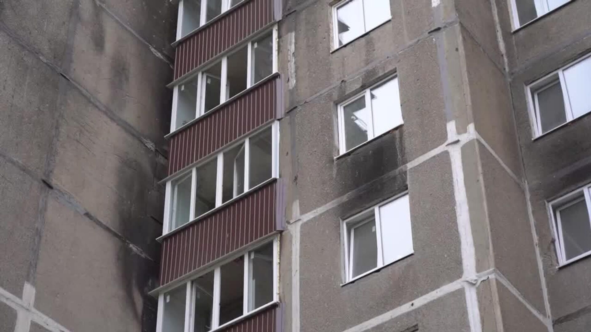 Куряне постепенно возвращаются в свои квартиры, повреждённые в результате атак ВСУ - РИА Новости, 1920, 19.09.2025