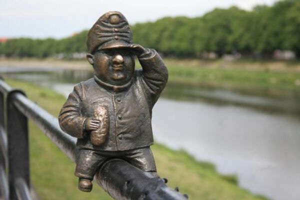 Мини-памятник Швейку в Ужгороде