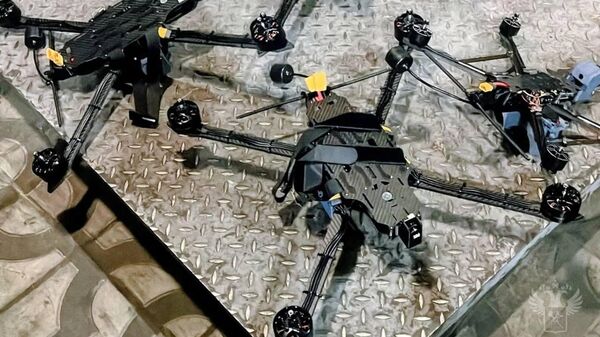 Дальневосточные таможенники нашли почти 3 тыс дронов в фурах из Китая, возбуждено административное дело, сообщили в ФТС