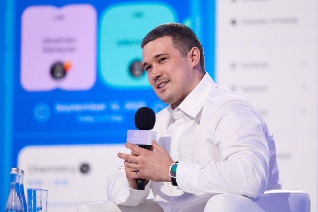 Зеленский в бункере. Чем неонацистская Украина похожа на