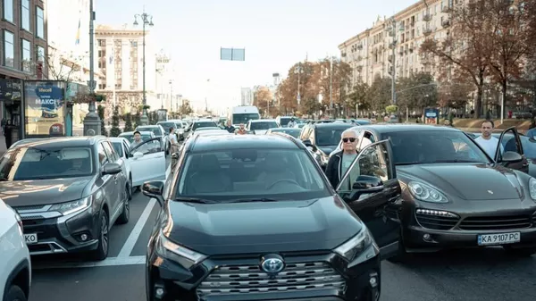 На Украине законодательно введена обязательная "минута молчания" по утрам