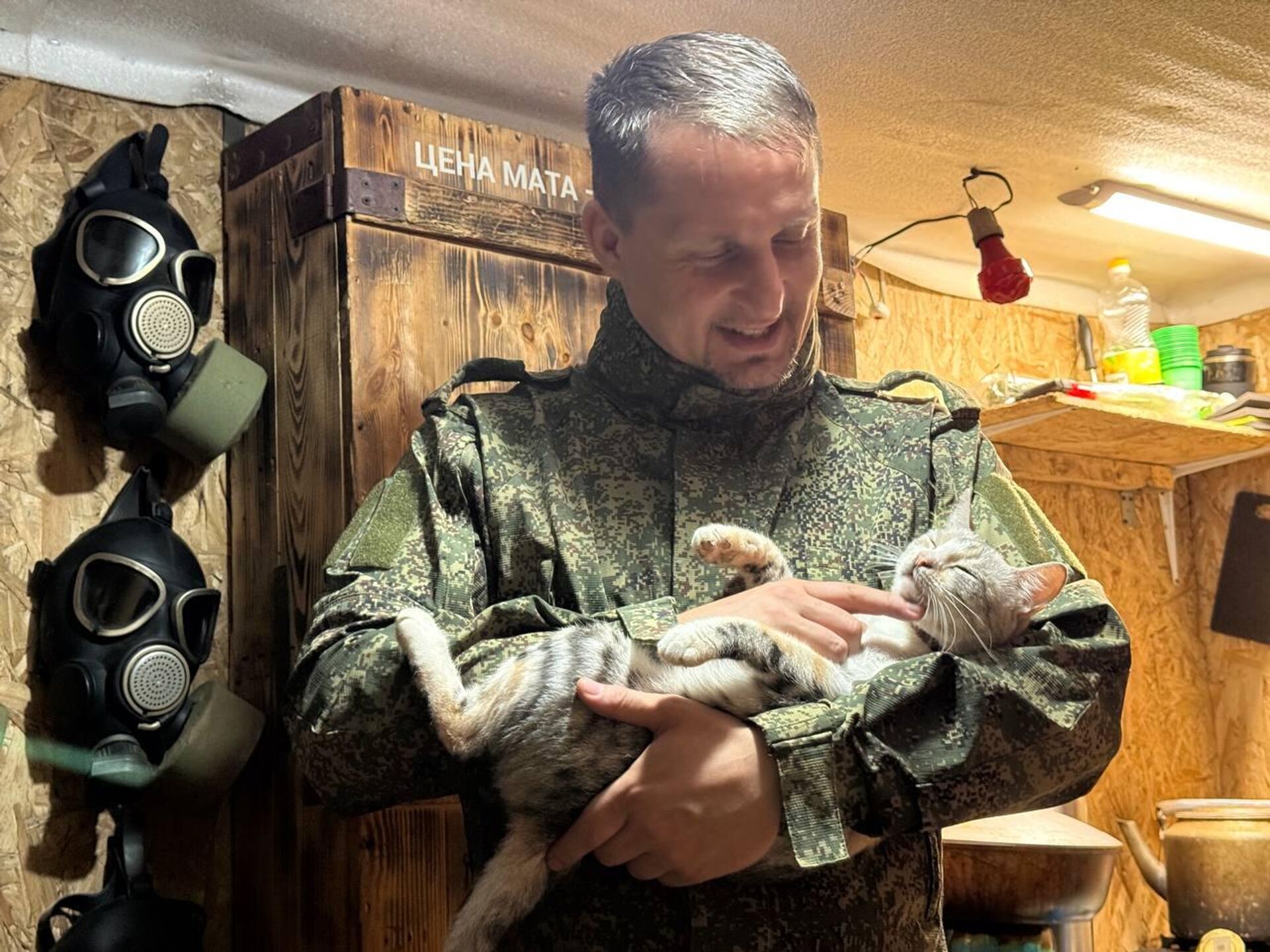 Командир с одним из бойцов - РИА Новости, 1920, 27.09.2025