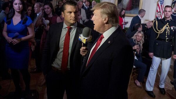 Президент США Дональд Трамп планирует посетить беспрецедентное внеплановое собрание всех старших офицеров Вооружённых сил США на базе морской пехоты Куантико в Вирджинии