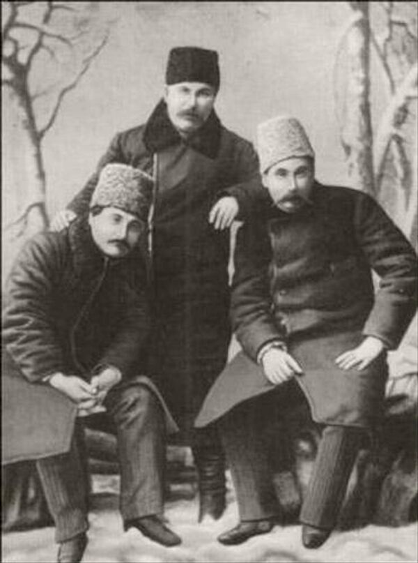 Братья Тобилевичи: Николай Садовский, Иван Карпенко-Карый и Афанасий Саксаганский. Фото 1880-х годов.