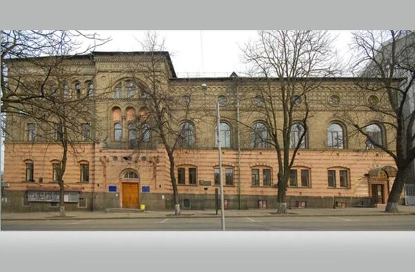 Главный корпус театрального института им. Карпенко-Карого в Киеве